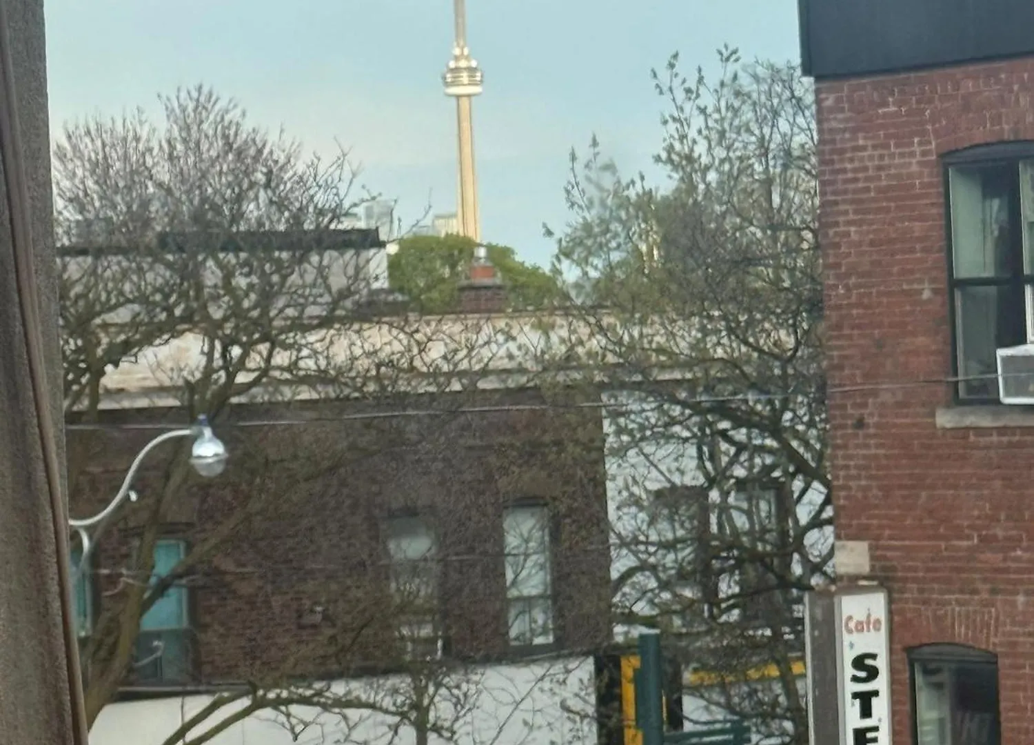 Maple Leaf Stay-Walk To Uoft,Dt,Street Cars,Bars,Rom-Free Wifi Toronto Homestay