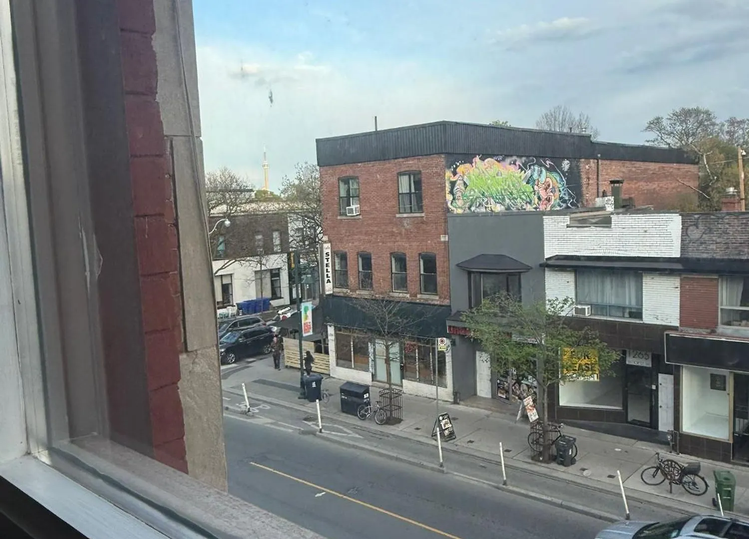 Maple Leaf Stay-Walk To Uoft,Dt,Street Cars,Bars,Rom-Free Wifi Toronto